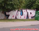 1UP (MITTE)