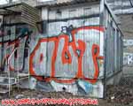 OUT (MITTE)